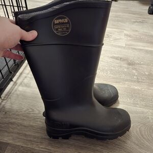 Servus Black Rubber Boots